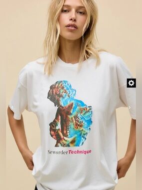 NWT Daydreamer New Order Technique Short Sleeve Band Tee Medium